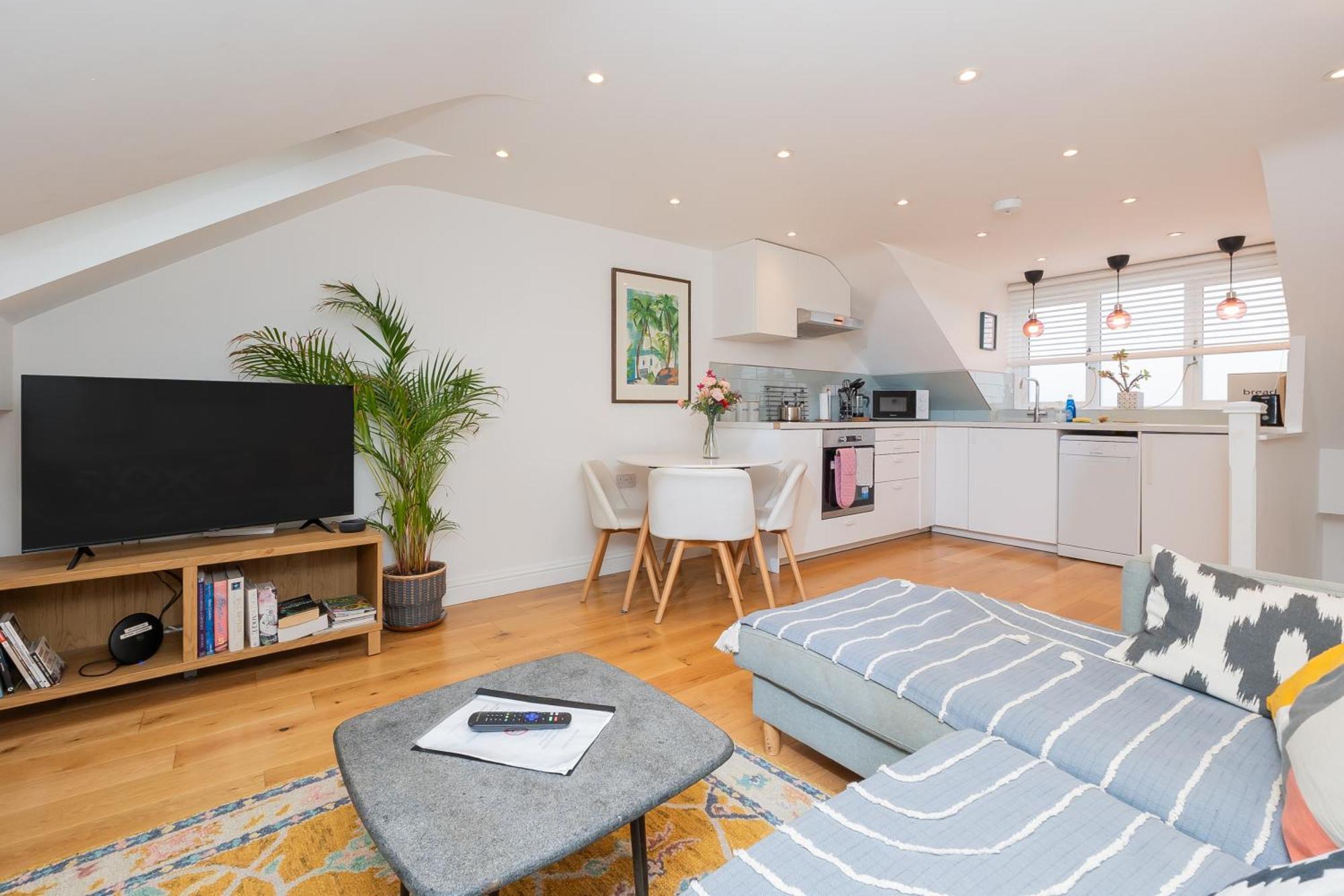 The Old Wire Factory - 2 Bed, Close To City Centre, Fast Wifi, Comfortable Home From Home Μπρίστολ Εξωτερικό φωτογραφία